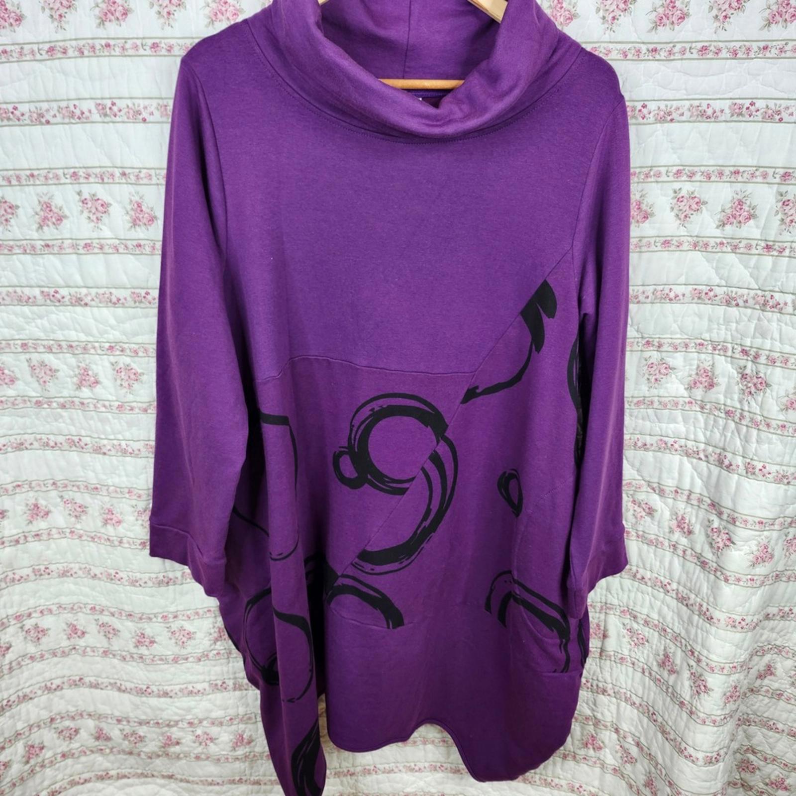 Flutter Made With Love Purple Bamboo Blend Abstract Print Tunic Top Large